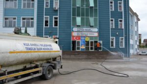 Başkan Posbıyık’tan okullara destek