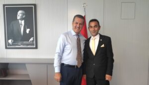 Sarıgül: “Uzunmehmet Cami’nde namaz kılmayı çok istiyorum”