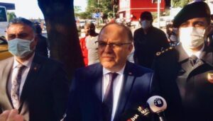 Devlet caddeye indi, trafikte önceliğe dikkat çekti