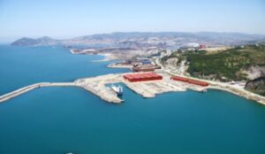 “Tersanemiz gasp ediliyor, işçinin emeği yok sayılıyor !”