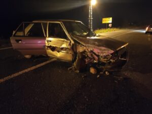 Kafa kafaya kaza.. 2 araç pert oldu..