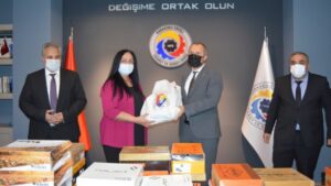 TSO, öğrencilere bot yardımında bulundu