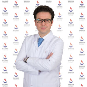 Dr. Mehmet Almacıoğlu çocuklarda ateşin pek çok hastalığın habercisi olabileceğini söyledi