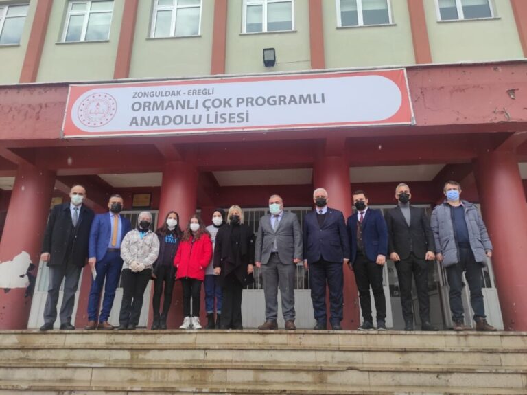 Müdür Aldoğan, Ormanlı Çok Programlı Anadolu Lisesini ziyaret etti