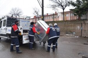 Kdz.Ereğli’de 3 bin çöp konteyner’i dezenfekte ediliyor