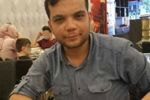 Genç bekçi aracında ölü bulundu