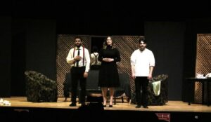 “Şehir” adlı oyun tiyatroseverlerle buluştu