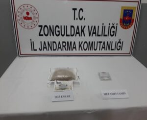 Devrek’te durdurulan otobüste yolcunun üzerinden uyuşturucu çıktı