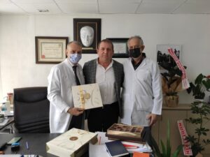 Niyazi Özcan, sağlık çalışanlarının Tıp Bayramını kutladı