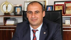 Baki Karaarslan, Halk Otobüsleri Kooperatifinin yeni başkanı seçildi