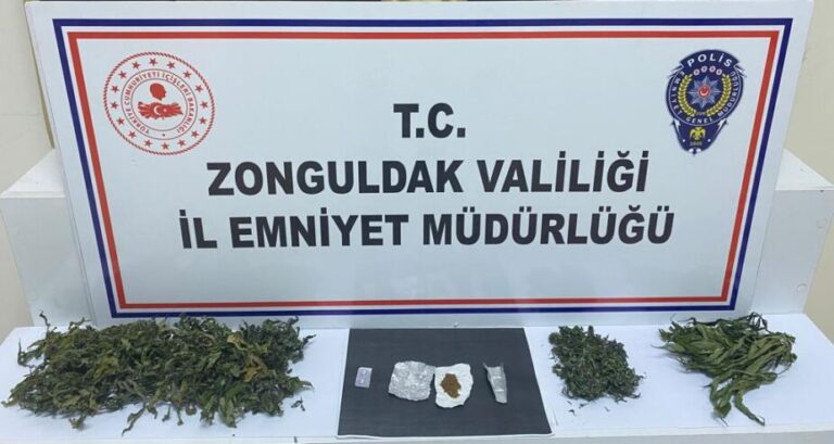 52 gram uyuşturucu hap ve uyarıcı hap ele geçirildi
