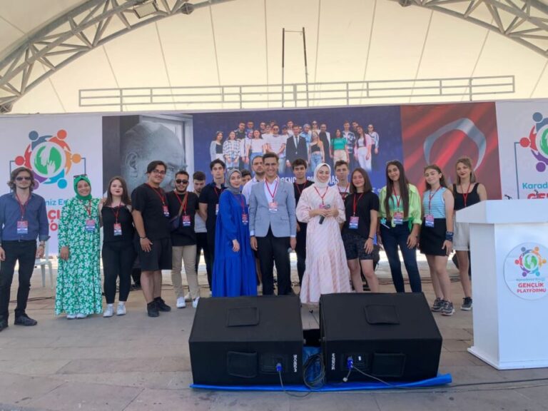 KERGEP’in Gençlik Buluşması halk tarafından büyük beğeni topladı