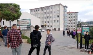 Kdz. Ereğli’de, Okul Okul Dolaşan Veli Öfkeli, Öğrenci Şaşkın!