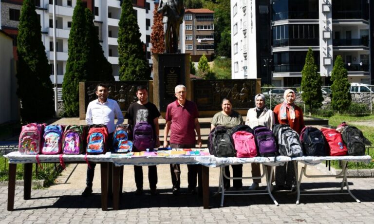 Kdz. Ereğli Belediyesi 1500 öğrenciyi mutlu etti