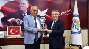 Erdemir Genel Müdürü Niyazi Aşkın Peker, Başkan Halil Posbıyık’ı ziyaret etti