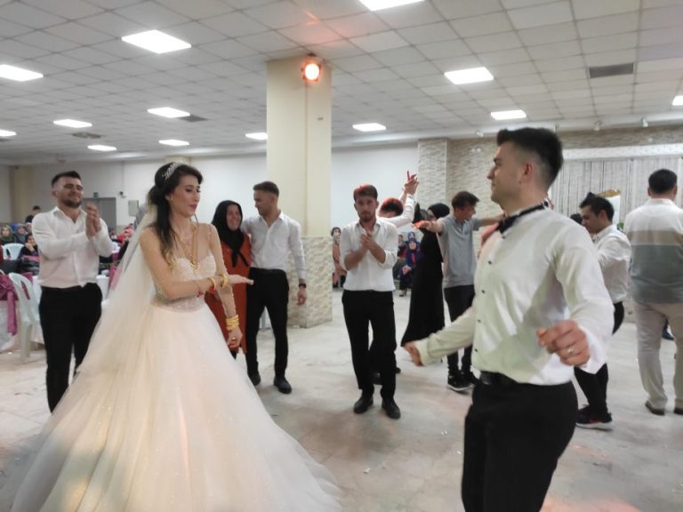 Emrullah ve Tuğçe çifti evlendi