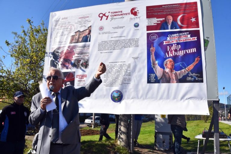 Başkan Posbıyık: Kdz. Ereğli halkıyla cumhuriyetimiz için yürüyeceğiz