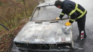 Alaplı’da araç alev alev yandı