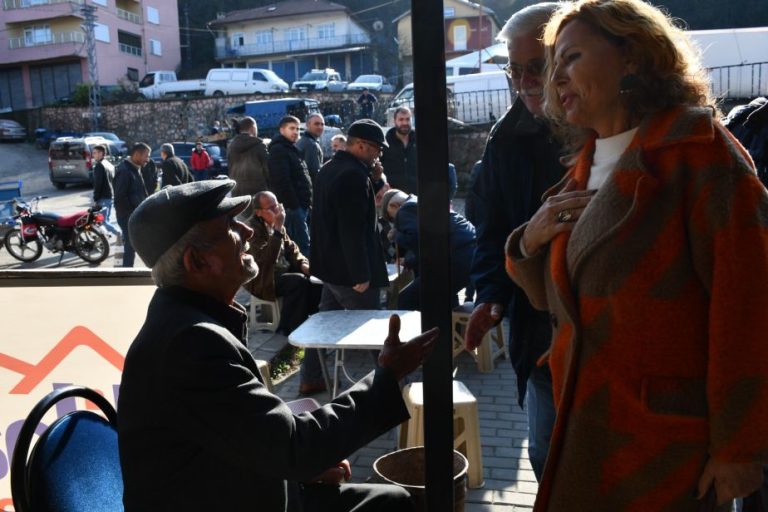 Neriman Posbıyık, karış karış Ereğli ve Alaplı’yı geziyor