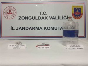 Zonguldak’ta aranan araçta uyuşturucu ele geçirildi