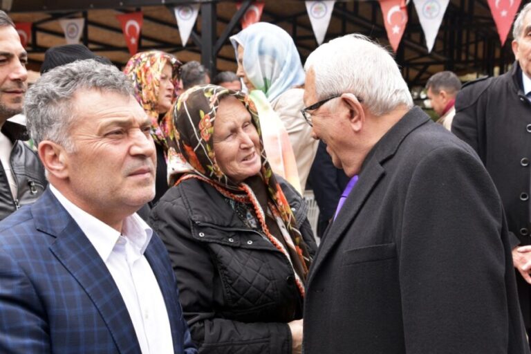 Şehir Mezarlığındaki Mevlid programına yoğun ilgi