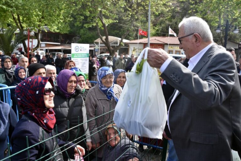 300 bin ata tohumu fidesi, Kdz. Ereğli halkıyla buluştu