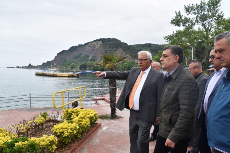 Belediye plajı, sezona hazırlanıyor