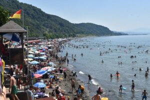 Kdz. Ereğli Belediye Plajları bayram tatilinde yoğun ilgi gördü