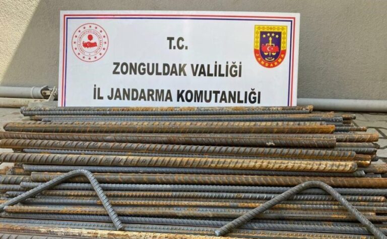 Çaycuma’da demir hırsızları yakalandı