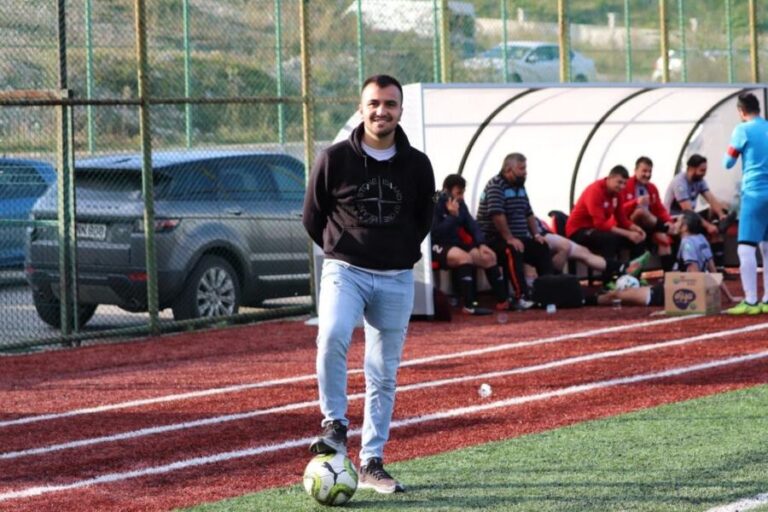 ZES’in U-15 ve U-16 antrenörü Mert Er oldu