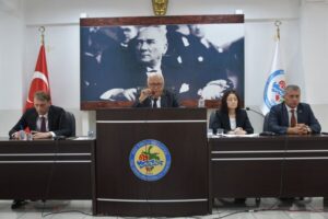 Başkan Posbıyık’tan açıklama: ‘Ereğli’yi satıyor’ çamurlarınız bana bulaşmaz