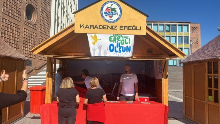 Almanya’da ‘Kdz. Ereğli İl Olsun’ pankartı açtılar