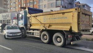 İBB’nin aracı Kdz. Ereğli’de kaza yaptı