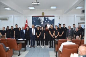 Kdz. Ereğli Lisesi’nin başarılı öğrencileri ödüllendirildi