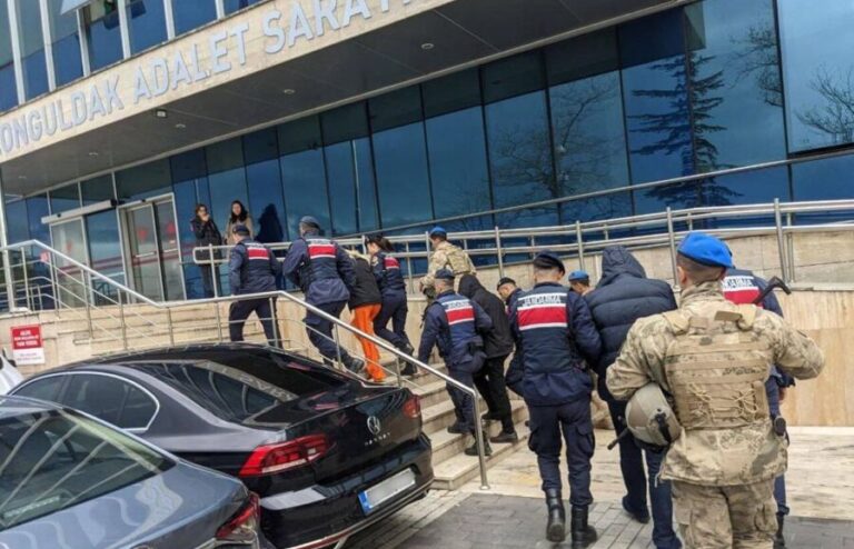 İl Jandarma Komutanlığı’ndan aranan şahıslara yönelik operasyon