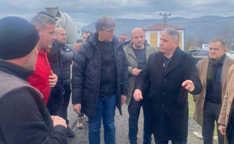 Bozkurt, karayollarındaki eksikleri inceledi