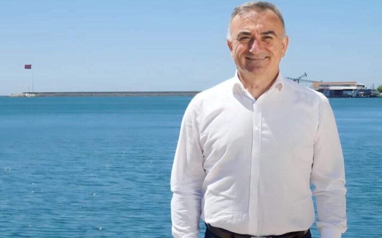 Sesli, sessizliğini bozdu..!