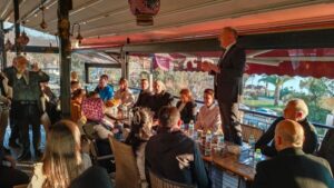 Sesli’nin Seçim Ofisi Dolup Taşıyor