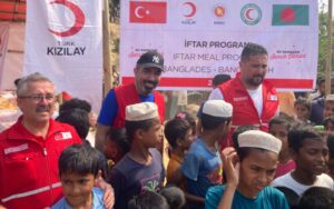 Kızılay Başkanı Yağız yurda döndü, yardımlara devam ediyor