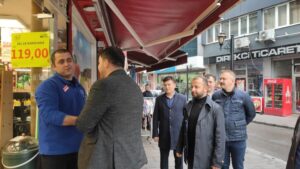 Karaarslan, 1 Mayıs’ta esnafı yalnız bırakmadı