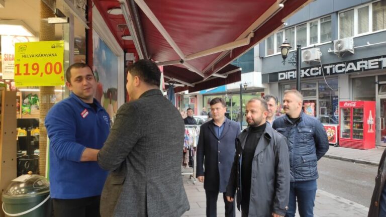 Karaarslan, 1 Mayıs’ta esnafı yalnız bırakmadı