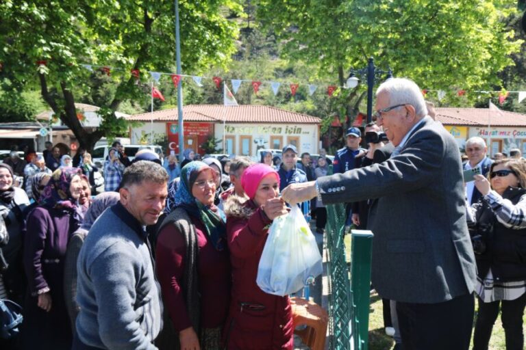 350 bin ata tohumu fidesi, Kdz. Ereğli halkıyla buluştu