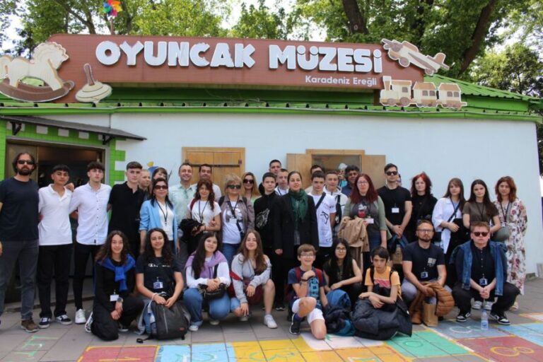 Oyuncak Müzesi ERASMUS öğrencilerini ağırladı