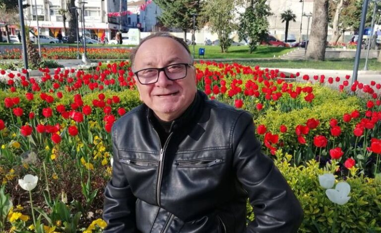 Gazeteci Mehmet Öztürk vefat etti