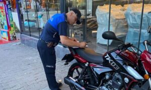 Sahil ve çarşı içinde motosikletlere ceza kesiliyor