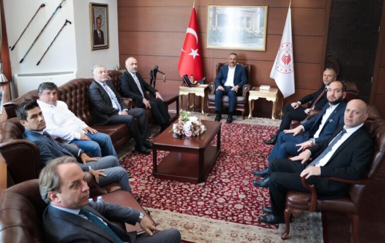 Arslan Keleş, Vali Osman Hacıbektaşoğlu ile biraraya geldi