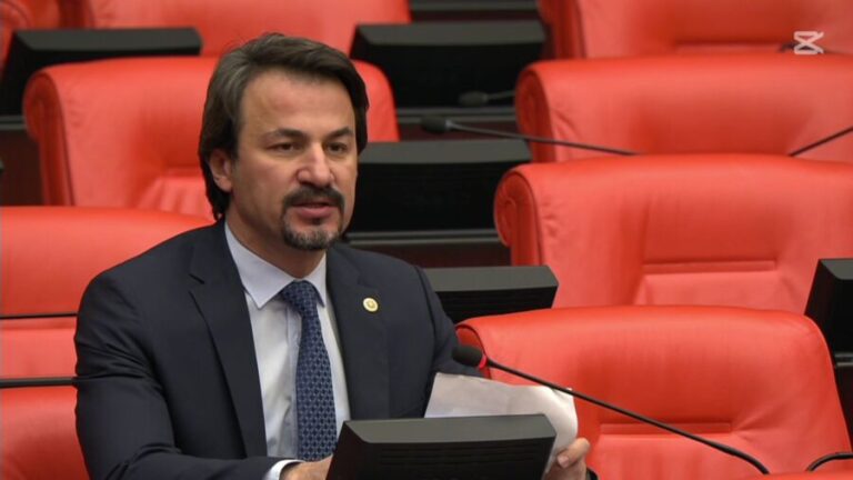 Milletvekili Ertuğrul’dan yerel basına tam destek