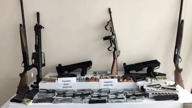 Ormanlı’da silah kaçakçılarına operasyon!