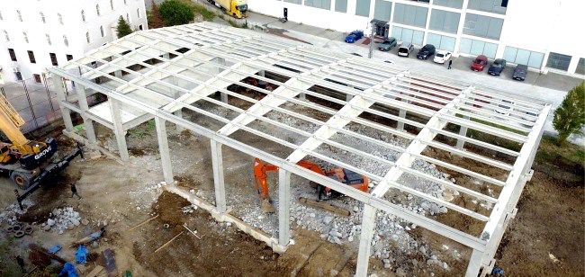 İmam Hatip Lisesi Spor Salonu inşaasının yarısı tamamlandı