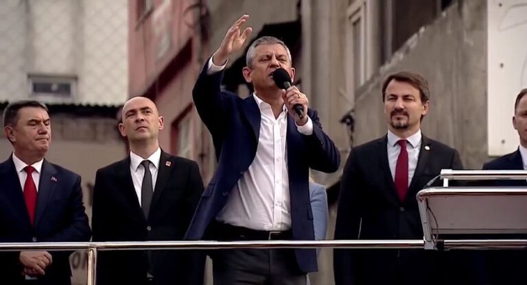 Özgür Özel, Zonguldak’ta “Millet İradesine Sahip Çıkıyor” mitinginde konuştu